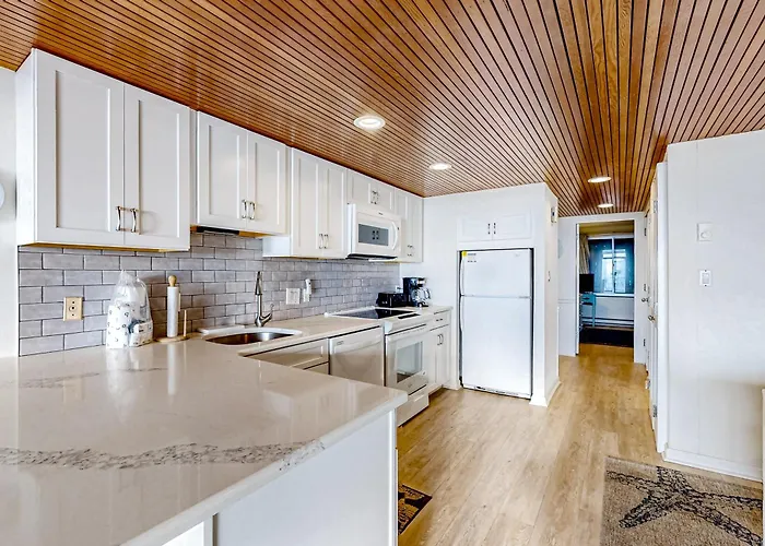 Highpoint North Apartment