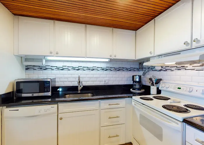 Highpoint North Apartment